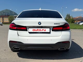 2021 BMW 5 серии 520i VII (G30/G31/G38) Рестайлинг, белый, 4999999 рублей, вид 5