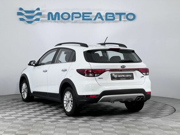 2018 Kia Rio X-Line IV, белый, 1550000 рублей - вид 6