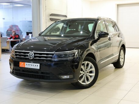 2018 Volkswagen Tiguan II, чёрный, 2245000 рублей, вид 1