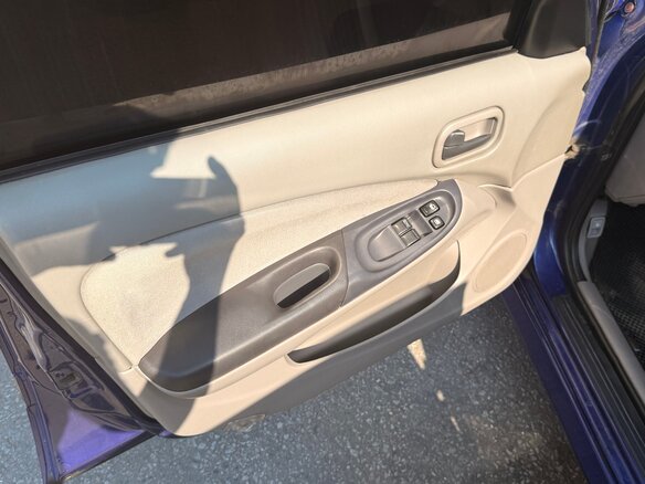 2002 Nissan Almera II (N16), синий, 550000 рублей - вид 22