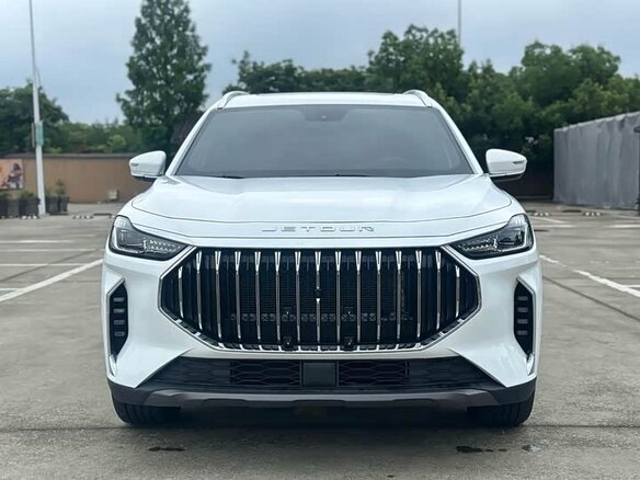 2023 Jetour X70+ I, белый, 1350000 рублей - вид 6