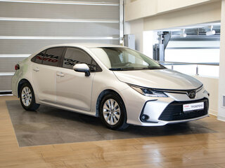2021 Toyota Corolla XII (E210), серебристый, 2150000 рублей, вид 3