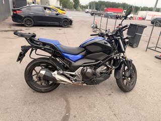 2020 Honda NC 750S, синий, 950000 рублей, вид 4