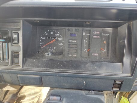 1988 Toyota Toyoace, белый, 350000 рублей, вид 5