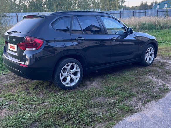 2011 BMW X1 18i I (E84), чёрный, 750000 рублей - вид 4