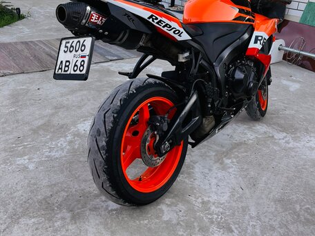 2009 Honda CBR 600RR, оранжевый, 566666 рублей, вид 3