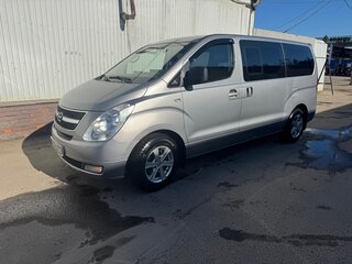 2011 Hyundai Grand Starex I, серый, 1750000 рублей, вид 2