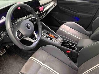 2023 Volkswagen Golf VIII, серый, 1900000 рублей, вид 3