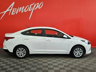 2022 Hyundai Solaris II Рестайлинг, белый, 1399000 рублей, вид 5