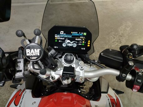 2021 BMW F 900 R, белый, 1080000 рублей, вид 3