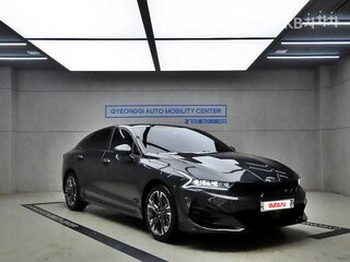 2022 Kia K5 III, чёрный, 2500000 рублей, вид 1