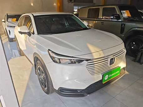 2024 Honda Vezel II, белый, 1933714 рублей, вид 3