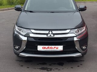 2017 Mitsubishi Outlander III Рестайлинг 2, серый, 1850000 рублей, вид 1