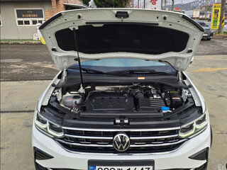 2021 Volkswagen Tiguan II Рестайлинг, белый, 2295000 рублей, вид 5