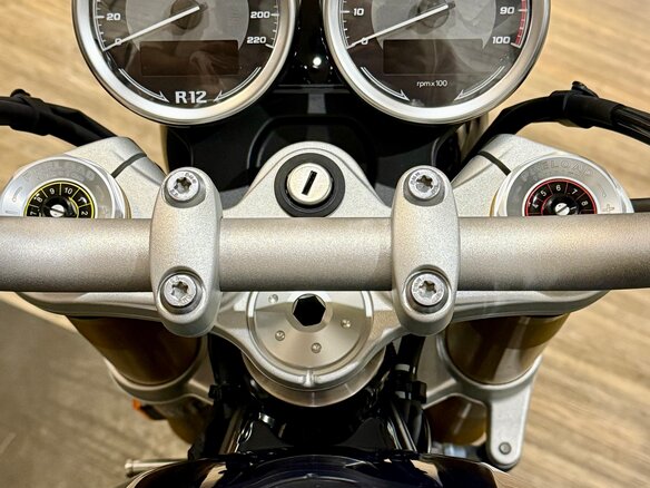 2026 BMW R 12 Nine T, синий, 2637000 рублей - вид 9