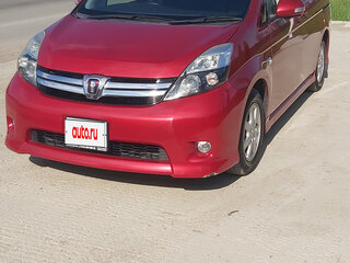 2013 Toyota ISis I Рестайлинг, красный, 1378000 рублей, вид 2