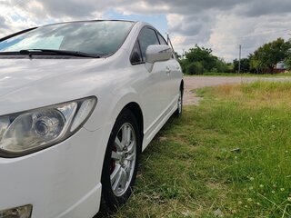 2008 Honda Civic VIII Рестайлинг, белый, 700000 рублей, вид 3