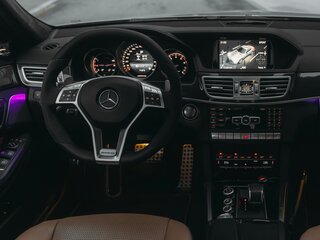 2014 Mercedes-Benz E-Класс AMG 63 AMG S IV (W212, S212) Рестайлинг, серый, 4595000 рублей, вид 2