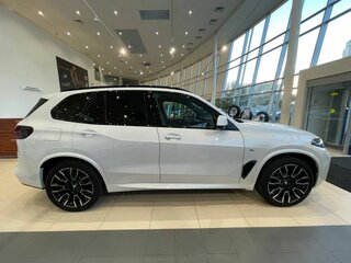 2024 BMW X5 Long 30Li IV (G05/G18) Рестайлинг, белый, 13600000 рублей, вид 4