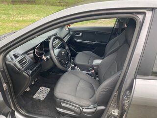 2016 Kia Rio III Рестайлинг, серый, 650000 рублей, вид 5