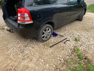 2012 Opel Zafira B Рестайлинг, чёрный, 750000 рублей, вид 3