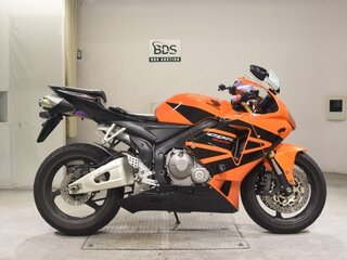 2006 Honda CBR 600RR, оранжевый, 461000 рублей, вид 1