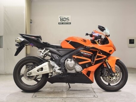 2006 Honda CBR 600RR, оранжевый, 461000 рублей, вид 1
