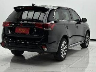 2022 Mitsubishi Outlander III Рестайлинг 3, чёрный, 2350000 рублей, вид 3