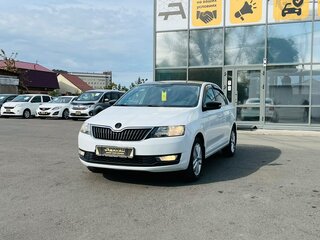 2017 Skoda Rapid I Рестайлинг, белый, 999999 рублей, вид 2