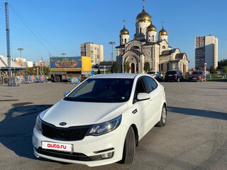 2016 Kia Rio III Рестайлинг, белый, 1050000 рублей, вид 2