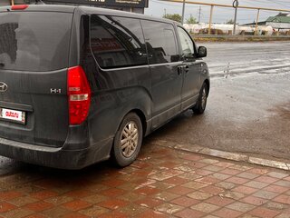2016 Hyundai H-1 II Рестайлинг, чёрный, 2530000 рублей, вид 4
