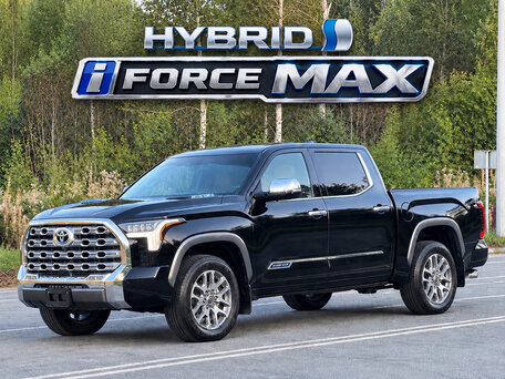 2024 Toyota Tundra CrewMax III, чёрный, 8250000 рублей, вид 1