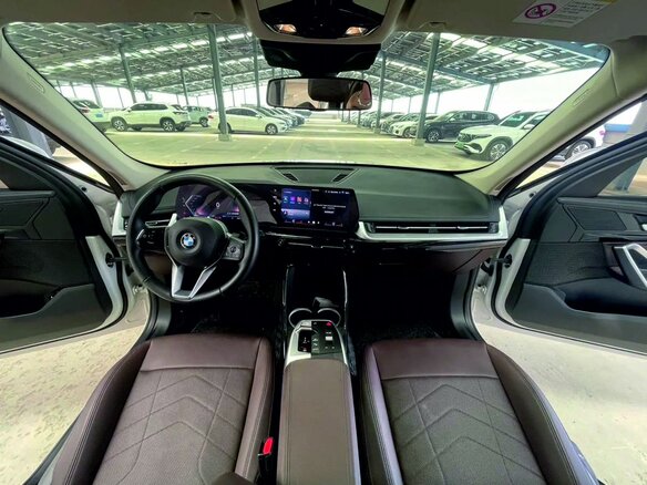 2023 BMW X1 Long 20Li sDrive III (U11/U12), белый, 3680000 рублей - вид 12