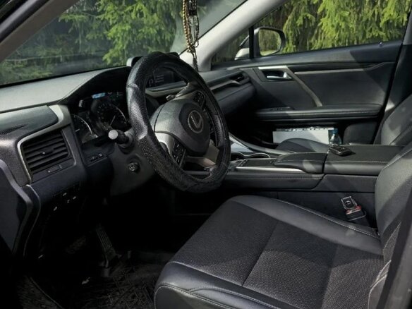 2021 Lexus RX 300 IV Рестайлинг, чёрный, 4000000 рублей - вид 5