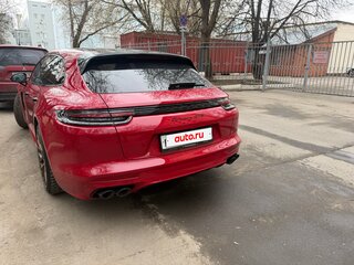 2019 Porsche Panamera GTS Sport Turismo II, красный, 8000000 рублей, вид 5