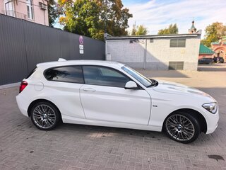 2012 BMW 1 серии 118i II (F20/F21), белый, 1150000 рублей, вид 1