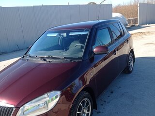 2011 Skoda Fabia II Рестайлинг, пурпурный, 720000 рублей, вид 1