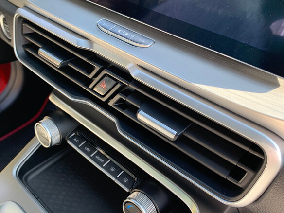 2020 Geely Coolray I, красный, 1870000 рублей - вид 24