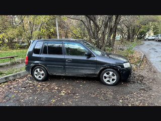 2001 Mazda Demio I (DW), чёрный, 160000 рублей, вид 2