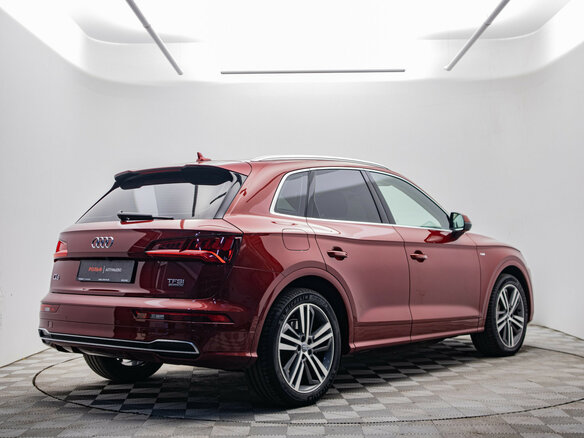 2017 Audi Q5 II (FY), красный - вид 4
