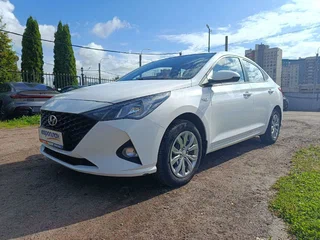 2021 Hyundai Solaris II Рестайлинг, белый, 1370000 рублей, вид 1