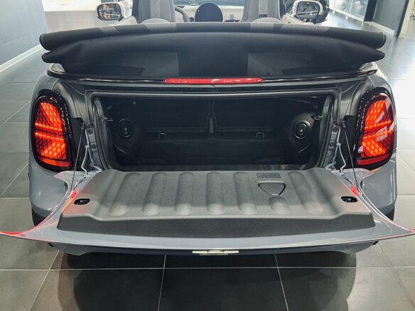 2025 Mini Cabrio Cooper S IV, серый, 6790000 рублей - вид 25