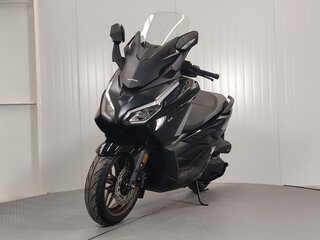 2025 Honda Forza, чёрный, 799000 рублей, вид 3