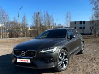 2019 Volvo V60 Cross Country II, серый, 3300000 рублей, вид 1
