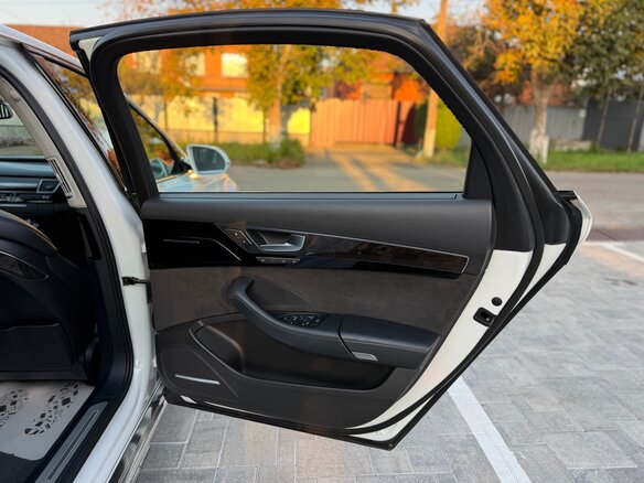 2014 Audi A8 III (D4) Рестайлинг, белый, 2149999 рублей - вид 24