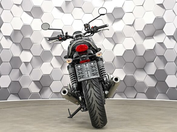 2024 Triumph Speed Twin, чёрный, 927000 рублей - вид 5