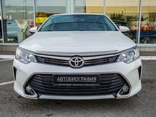 2016 Toyota Camry VII (XV50) Рестайлинг, белый, 2198000 рублей, вид 2