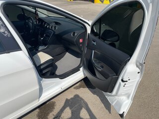 2015 Peugeot 408 I, белый, 400000 рублей, вид 4