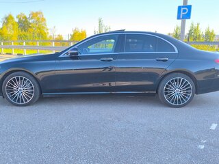 2022 Mercedes-Benz E-Класс 350 V (W213, S213, C238) Рестайлинг, чёрный, 5450000 рублей, вид 4