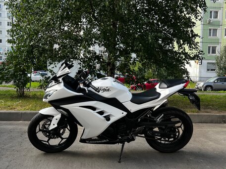 2014 Kawasaki Ninja 300, белый, 330000 рублей, вид 1